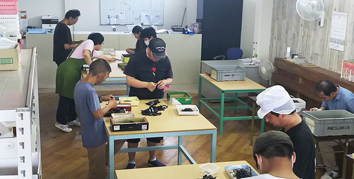 プレーリーで働く人の様子